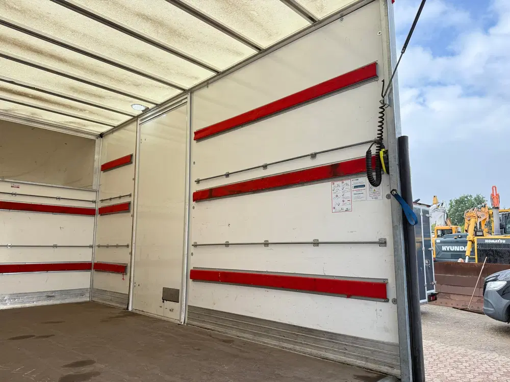 Iveco Daily 35C16 3.0 160PK Bakwagen Laadklep Zijdeur uit 2023, foto 11