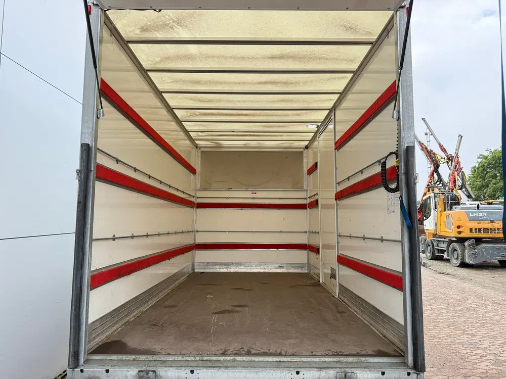 Iveco Daily 35C16 3.0 160PK Bakwagen Laadklep Zijdeur uit 2023, foto 9