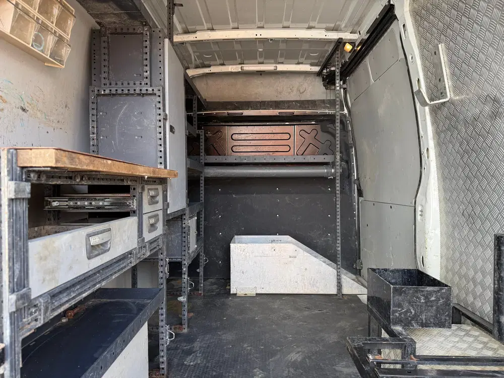 Iveco Daily 35C14 2.3 L2H2 Dubbellucht Airco Cruise co uit 2019, foto 12