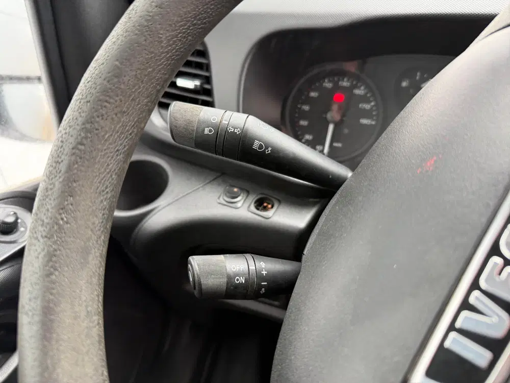 Iveco Daily 35S14 2.3 L2H2 Airco Cruise Control 3 uit 2019, foto 14