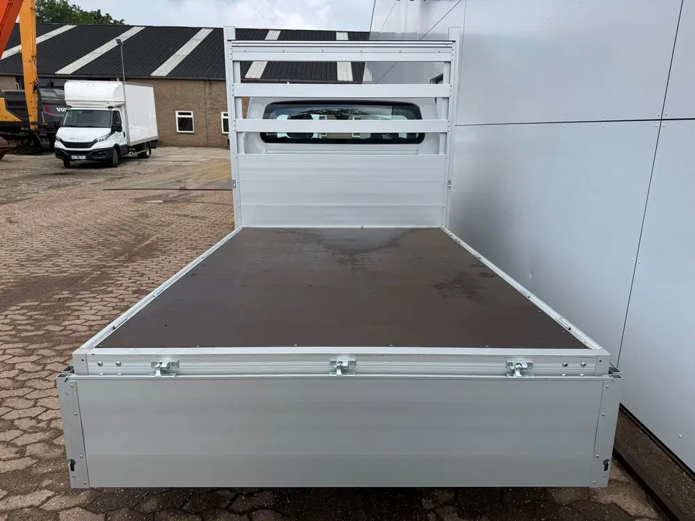 Maxus eDeliver 3 50kWh 122PK Nieuw Open Laadbak 327km WLTP uit 2025, foto 10