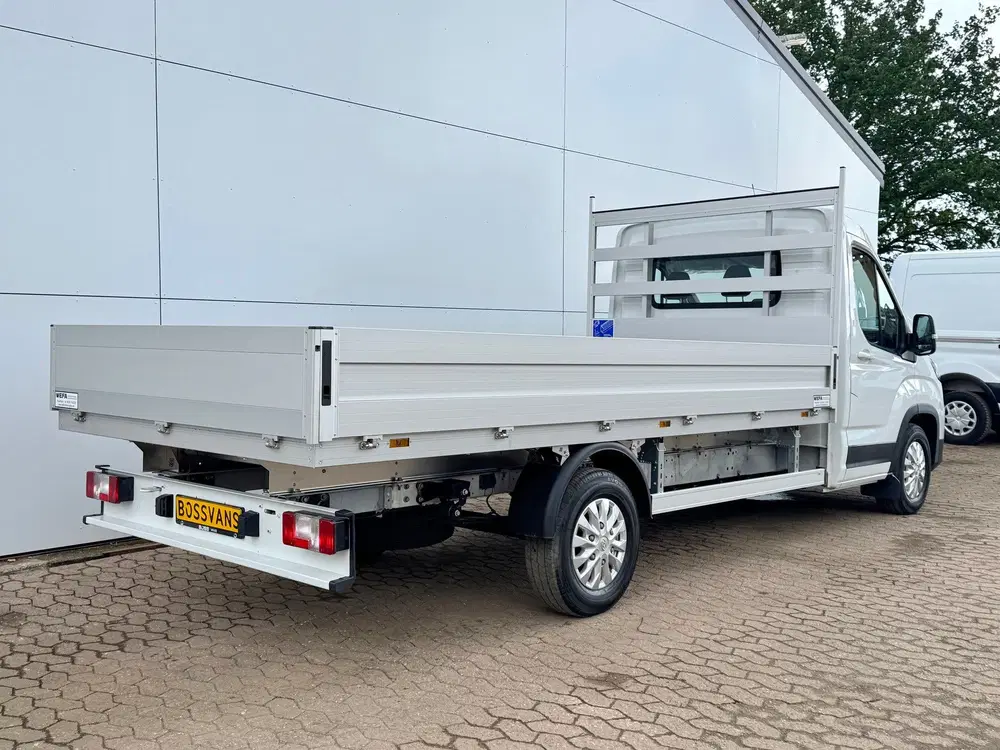 Maxus eDeliver 9 65kWh 204PK Nieuw Open Laadbak 172km WLTP uit 2025, foto 4