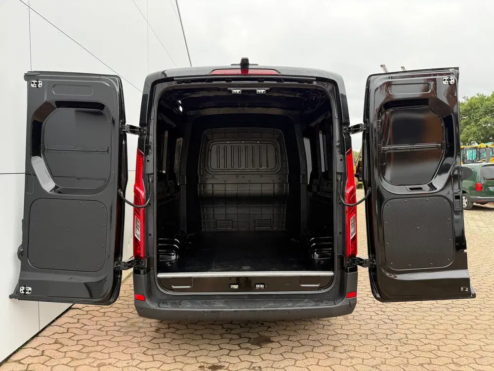Maxus eDeliver 9 Nieuw model Dubbele Cabine 7 Stoelen 300km uit 2025, foto 11