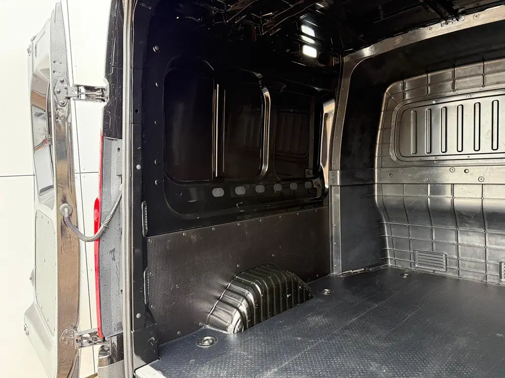 Maxus eDeliver 9 Nieuw model Dubbele Cabine 7 Stoelen 300km uit 2025, foto 13