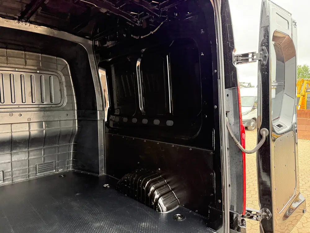 Maxus eDeliver 9 Nieuw model Dubbele Cabine 7 Stoelen 300km uit 2025, foto 15