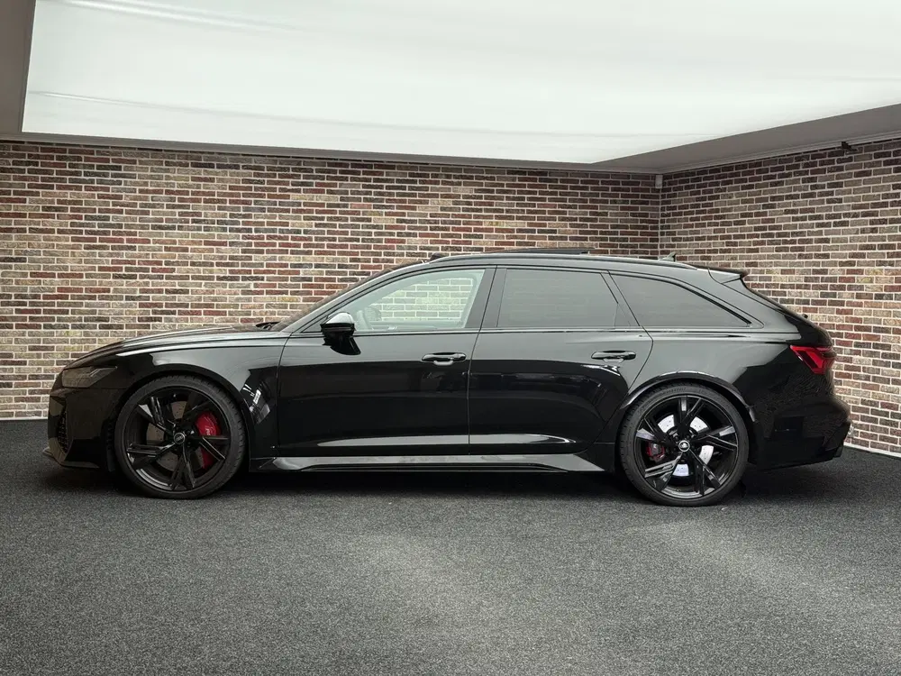 Audi RS6 TFSI quattro uit 2022, foto 6