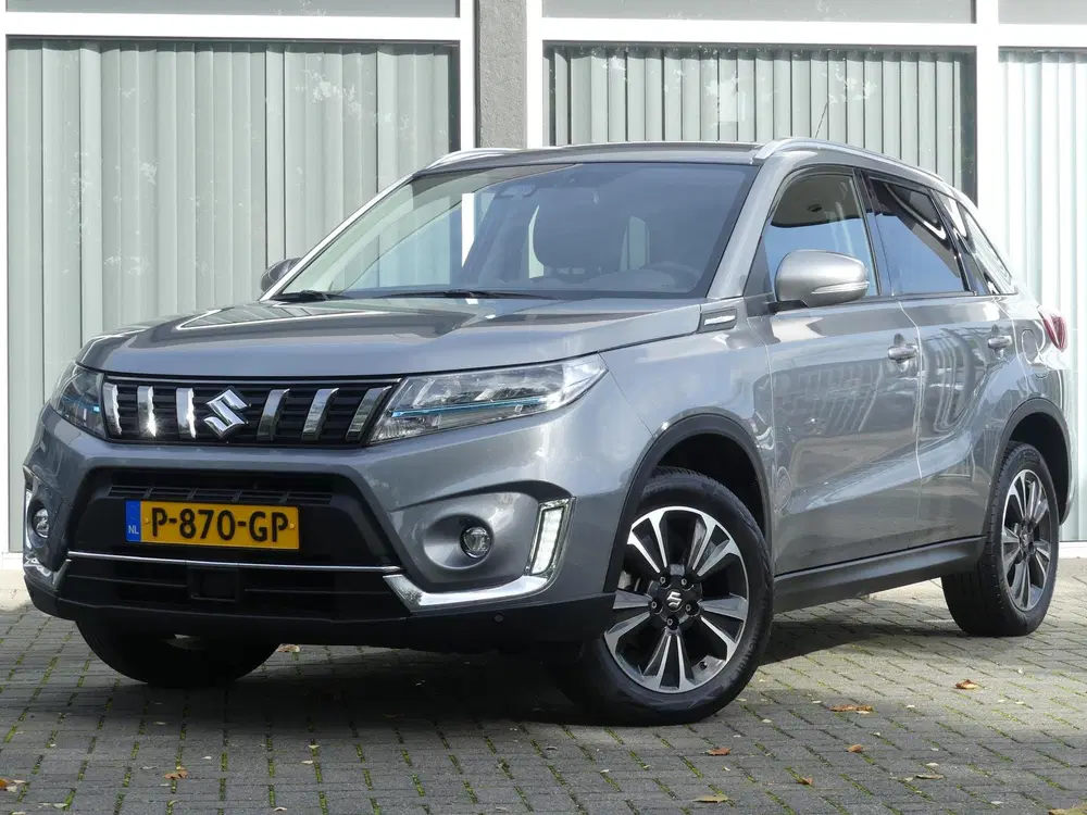 Suzuki Vitara 1.5 Hybrid Style TREKHAAK dealer onderhoud uit 2022, foto 2