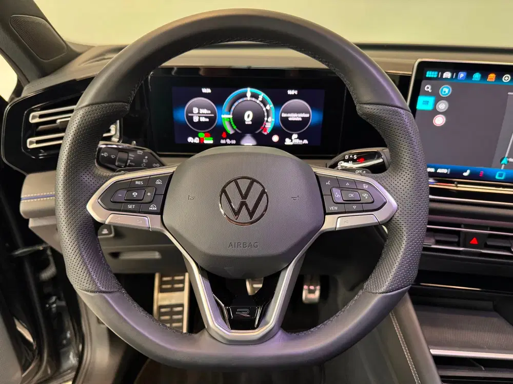 Volkswagen Tiguan 1.5 e-Hybrid R-Line Black uit 2025, foto 15