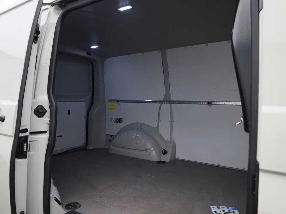 Volkswagen Transporter 2.0 TDI L1H1 150PK Automaat uit 2023, foto 13