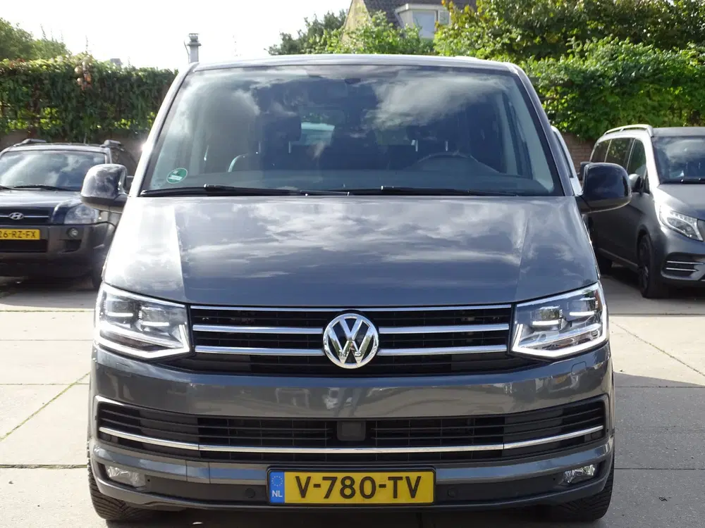 Volkswagen Transporter 2.0 TDI L2H1 DC Highline (bj 2019) uit 2019, foto 2