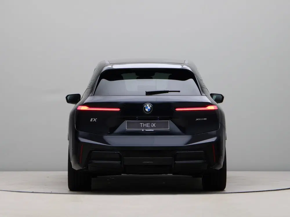 BMW iX xDrive45 101 kWh M Sport Pro uit 2026, foto 10