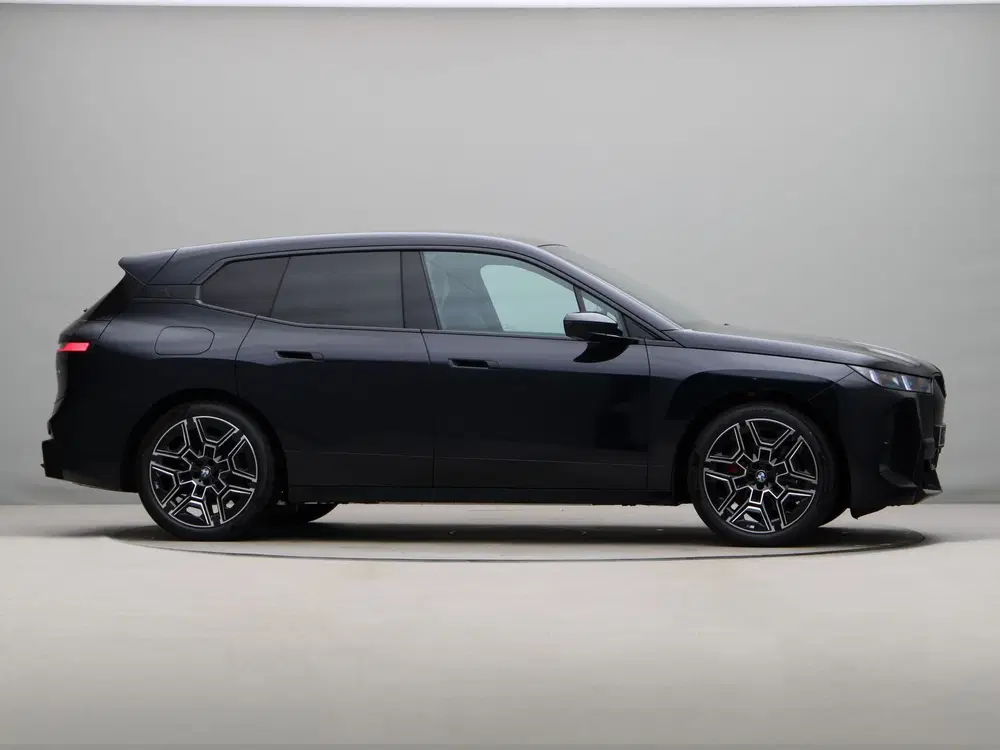 BMW iX xDrive45 101 kWh M Sport Pro uit 2026, foto 8