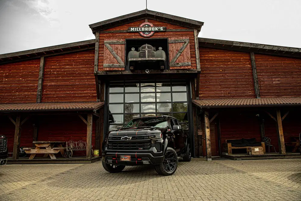 Chevrolet Silverado widebody LPG Bedcover in k uit 2024, foto 4