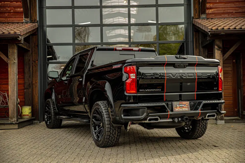 Chevrolet Silverado widebody LPG Bedcover in k uit 2024, foto 6