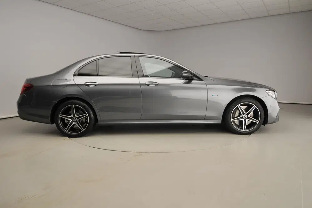 Mercedes-Benz E-Klasse 300 e Premium Plus uit 2019, foto 3