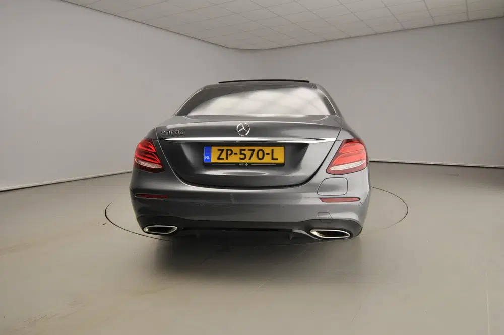Mercedes-Benz E-Klasse 300 e Premium Plus uit 2019, foto 6