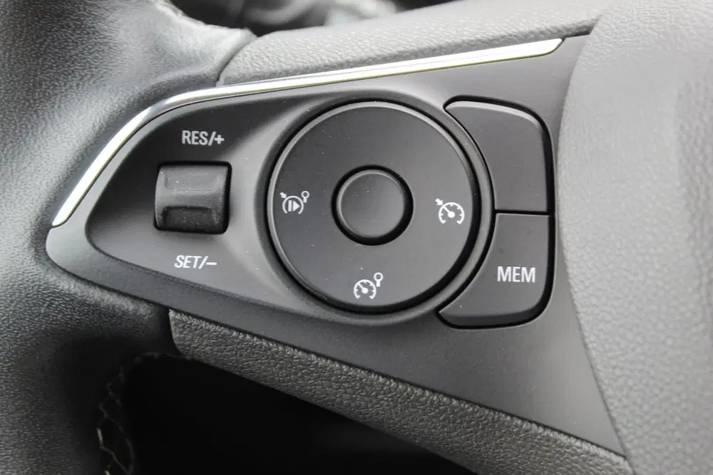 Opel Crossland 1.2-110pk Turbo 'Elegance'. Mooie en luxe uit 2023, foto 13