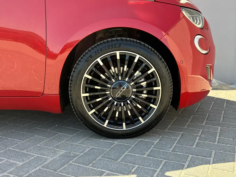 Fiat 500 La Prima 42 kWh uit 2024, foto 13
