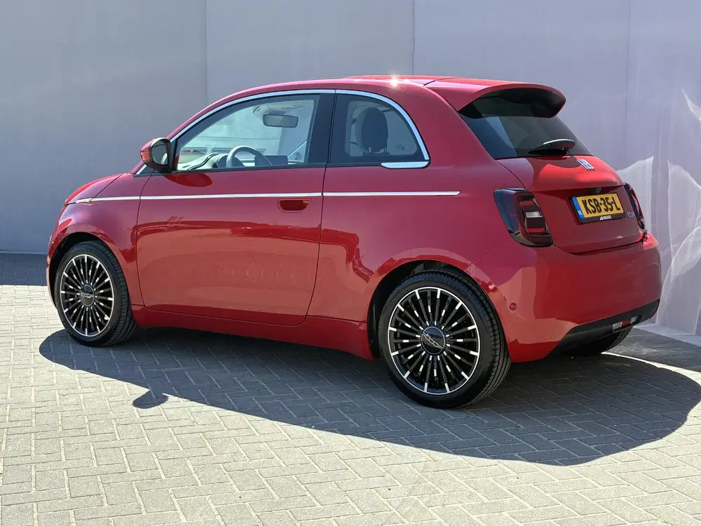 Fiat 500 La Prima 42 kWh uit 2024, foto 14