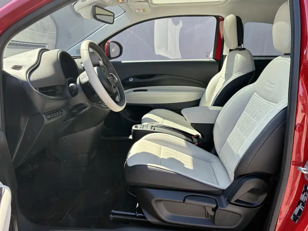 Fiat 500 La Prima 42 kWh uit 2024, foto 6