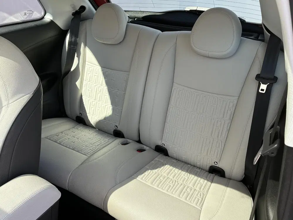 Fiat 500 La Prima 42 kWh uit 2024, foto 7