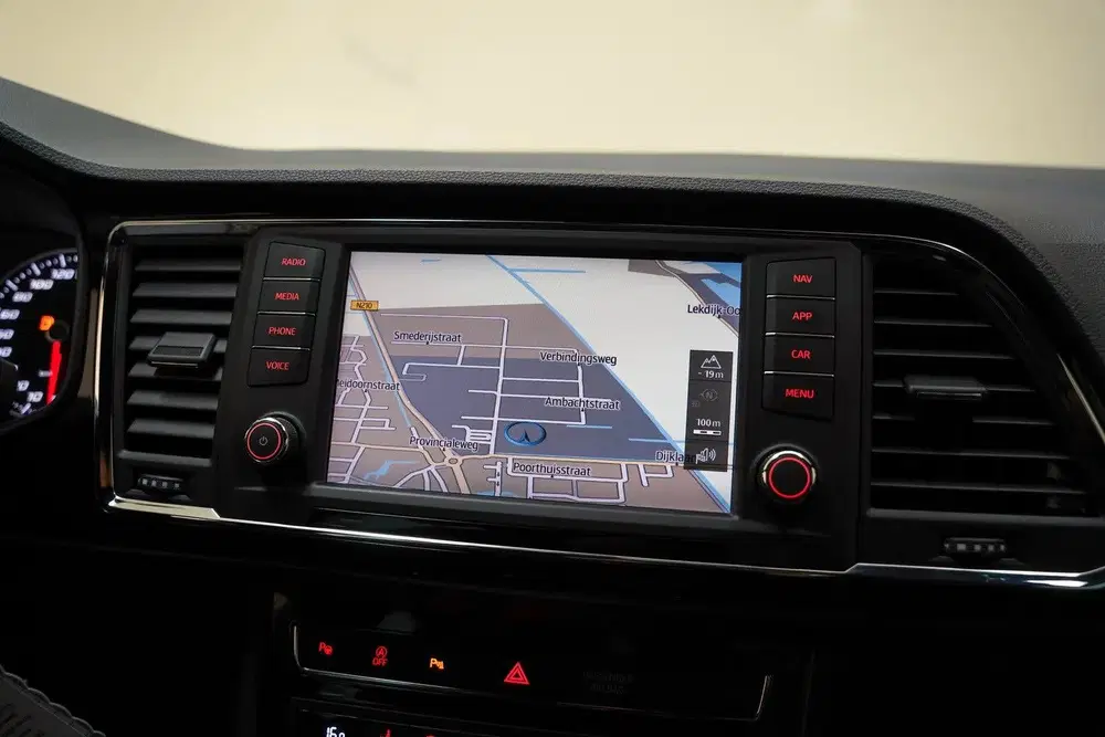 SEAT Ateca 1.5 TSI FR Bisiness Intense [ Camera Navi uit 2019, foto 9