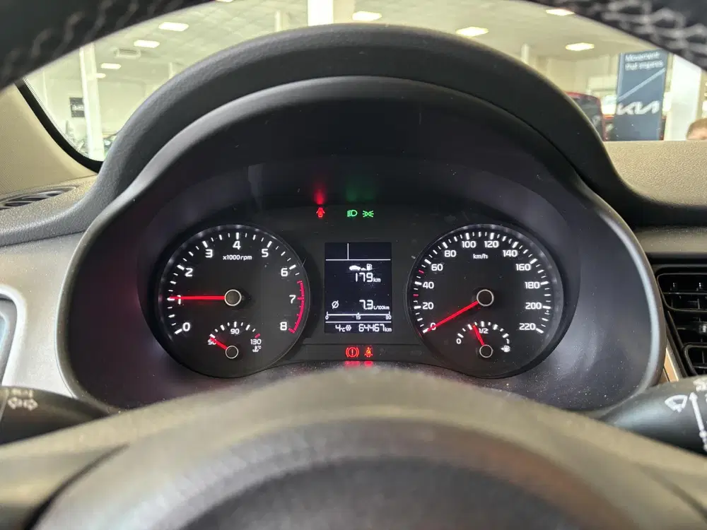 Kia Stonic 1.0 T-GDi DynamicLine uit 2020, foto 6