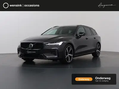 Volvo V60 2.0 T8 Plug-in hybrid AWD Ultra Dark uit 2024