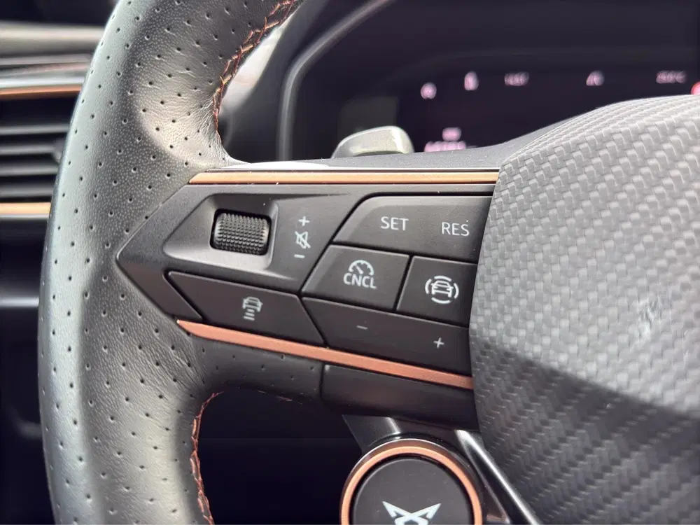 Cupra Formentor 1.5 TSI e-Hybrid Business uit 2025, foto 11