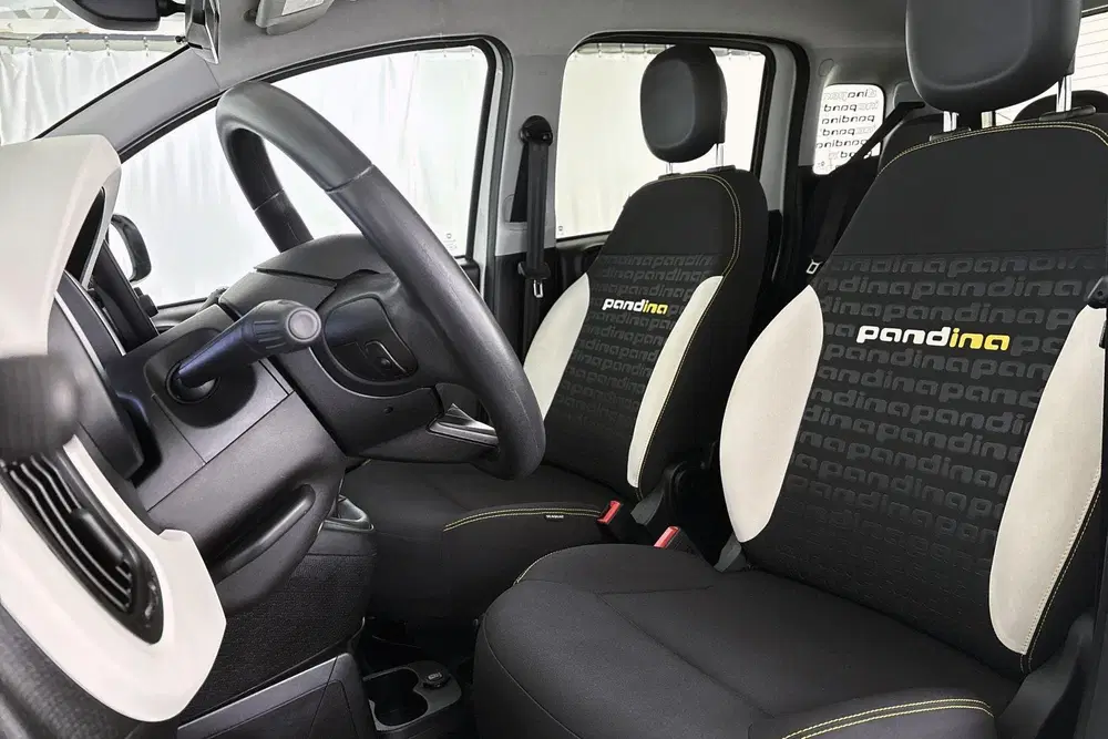Fiat Panda 1.0 Hybrid Pandina Airco Apple CarPlay Cru uit 2025, foto 6