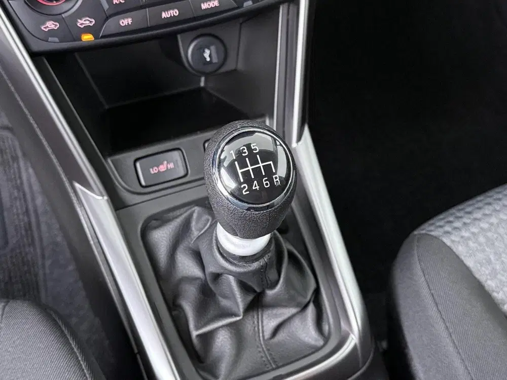 Suzuki S-Cross 1.4 Boosterjet Select Smart Hybrid uit 2023, foto 15