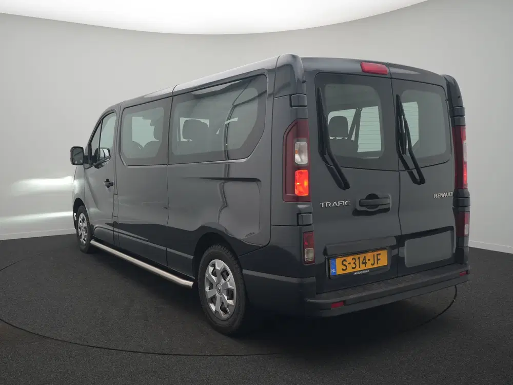 Renault Trafic 9 persoons uit 2022, foto 3