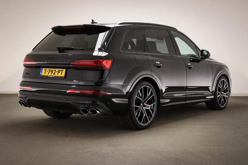 Audi Q7 4.0 TFSI SQ7 quattro 7p uit 2022, foto 2