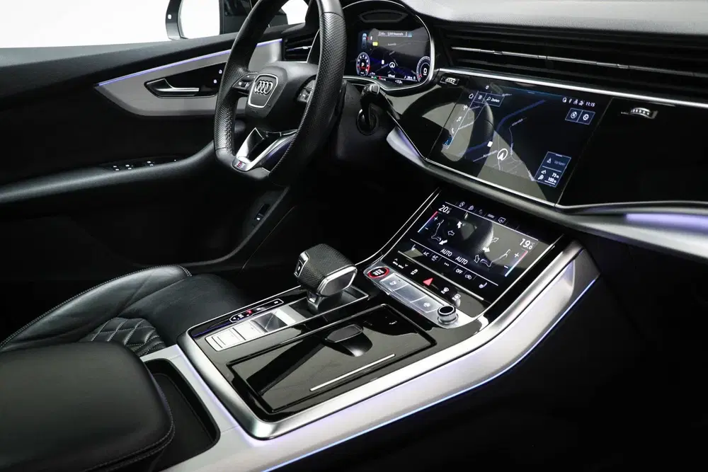 Audi Q7 4.0 TFSI SQ7 quattro 7p uit 2022, foto 4