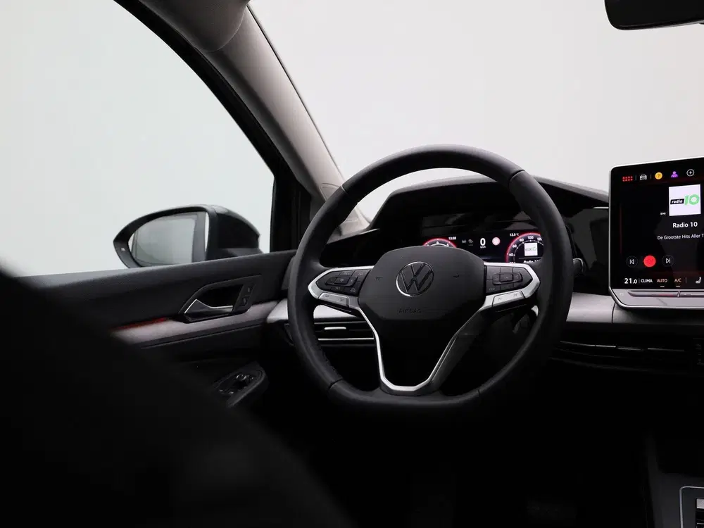 Volkswagen Golf 1.5 eTSI Life Edition uit 2024, foto 10