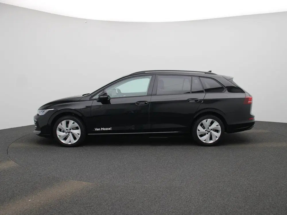 Volkswagen Golf 1.5 eTSI Life Edition uit 2024, foto 4
