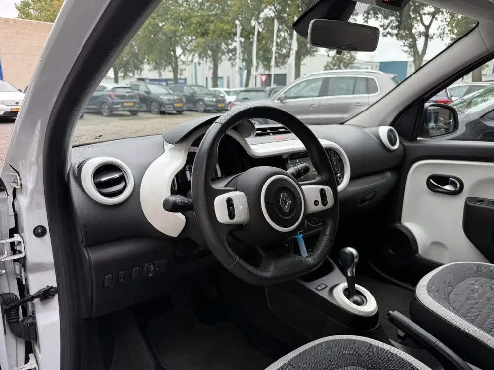 Renault Twingo . R80 Collection uit 2021, foto 2