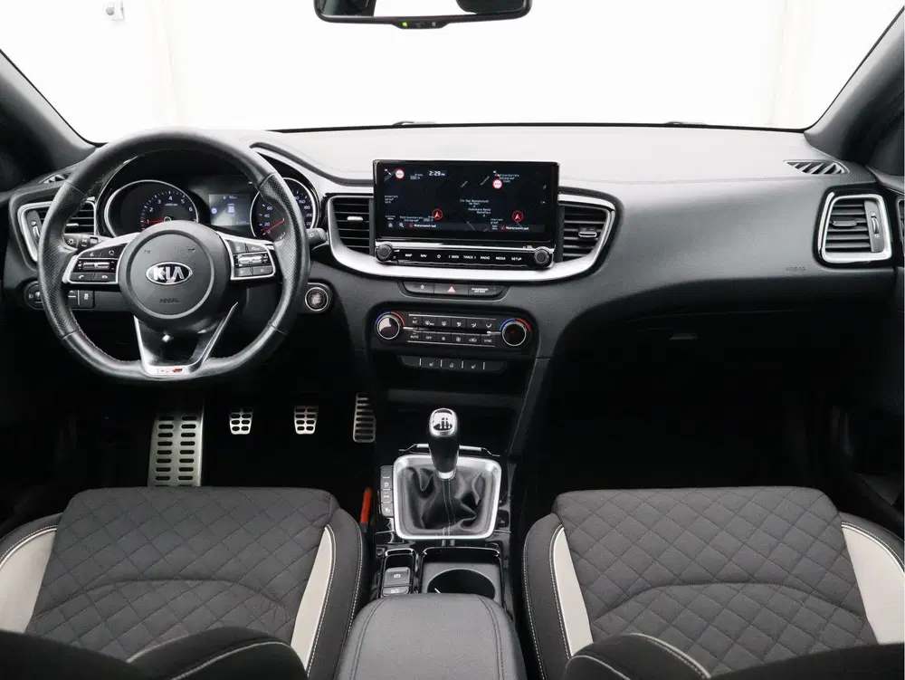 Kia Ceed 1.0 T-GDi GT-Line Business Edition uit 2021, foto 2
