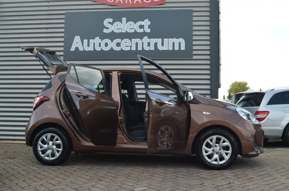 Hyundai i10 1.0i Comfort uit 2019, foto 6