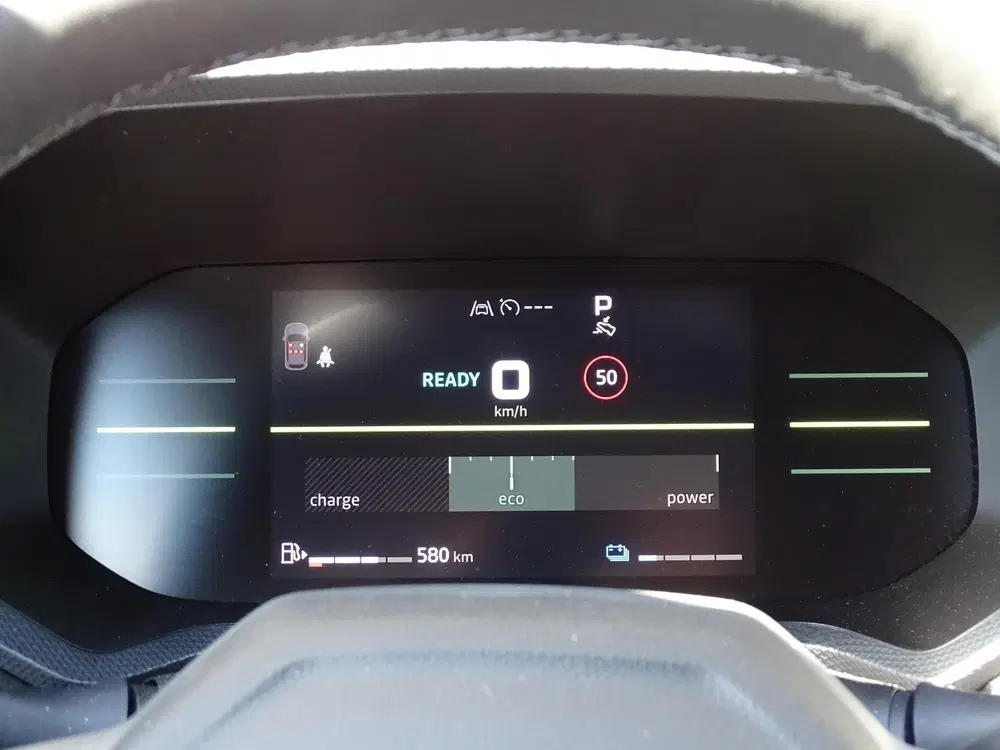 Dacia Duster 1.8 hybrid 155 expression uit 2026, foto 4
