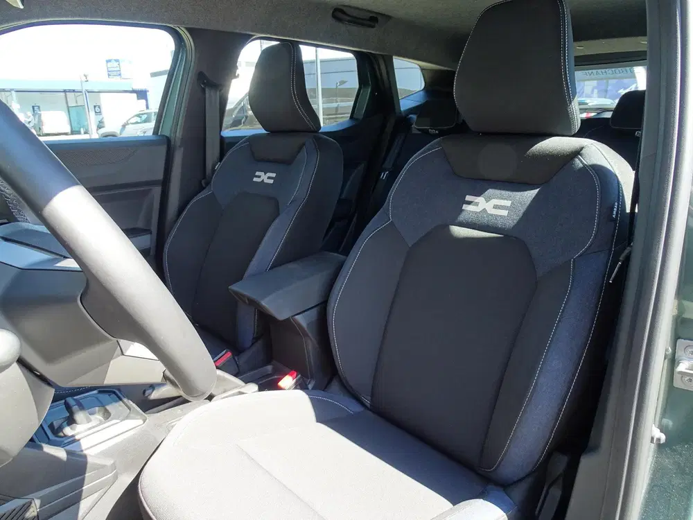 Dacia Duster 1.8 hybrid 155 expression uit 2026, foto 7