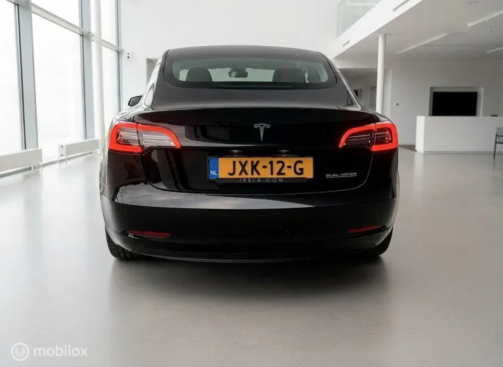 Tesla Model 3 Performance AWD 75 kWh uit 2021, foto 7
