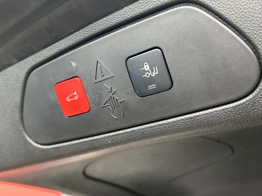 Opel Grandland 1.2 Turbo Business Elegance Trekhaak-navig uit 2021, foto 11