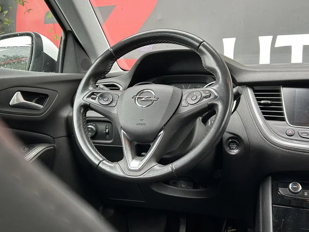 Opel Grandland 1.2 Turbo Business Elegance Trekhaak-navig uit 2021, foto 14