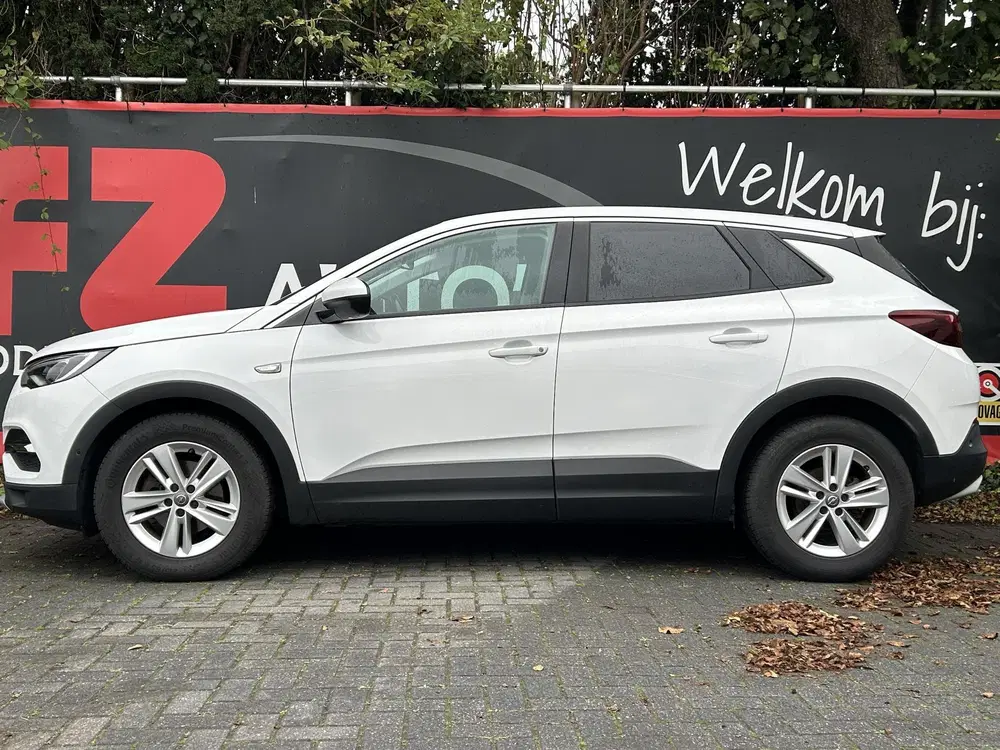 Opel Grandland 1.2 Turbo Business Elegance Trekhaak-navig uit 2021, foto 7