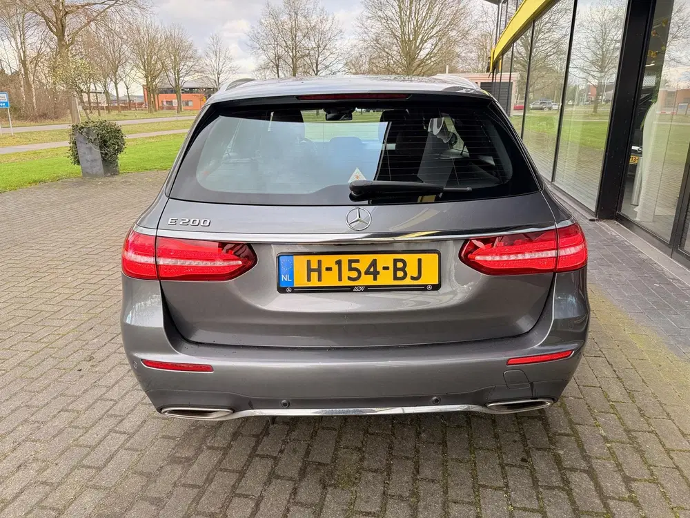 Mercedes-Benz E-Klasse 200 Business Solution Sport AM uit 2020, foto 12