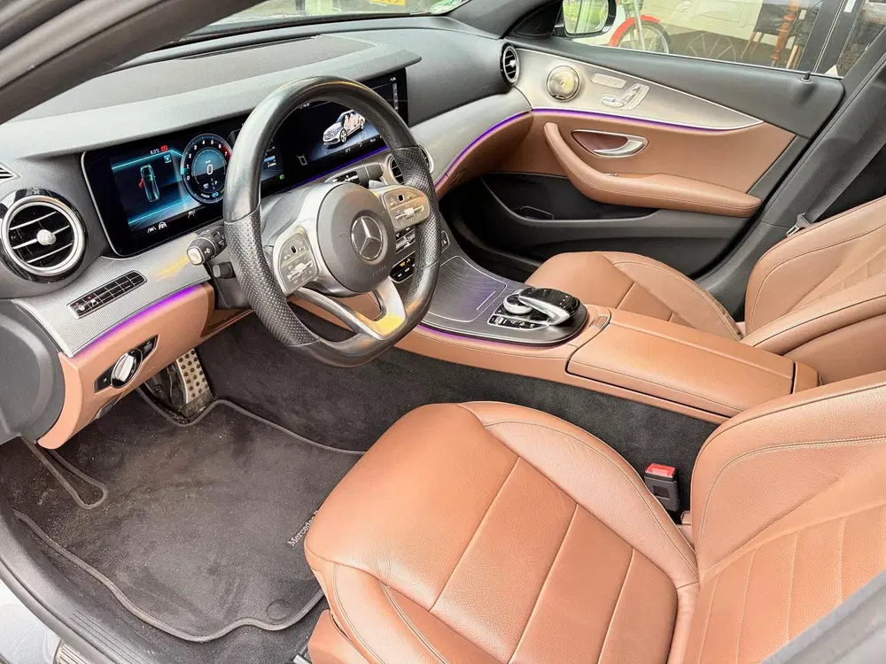 Mercedes-Benz E-Klasse 200 Business Solution Sport AM uit 2020, foto 4