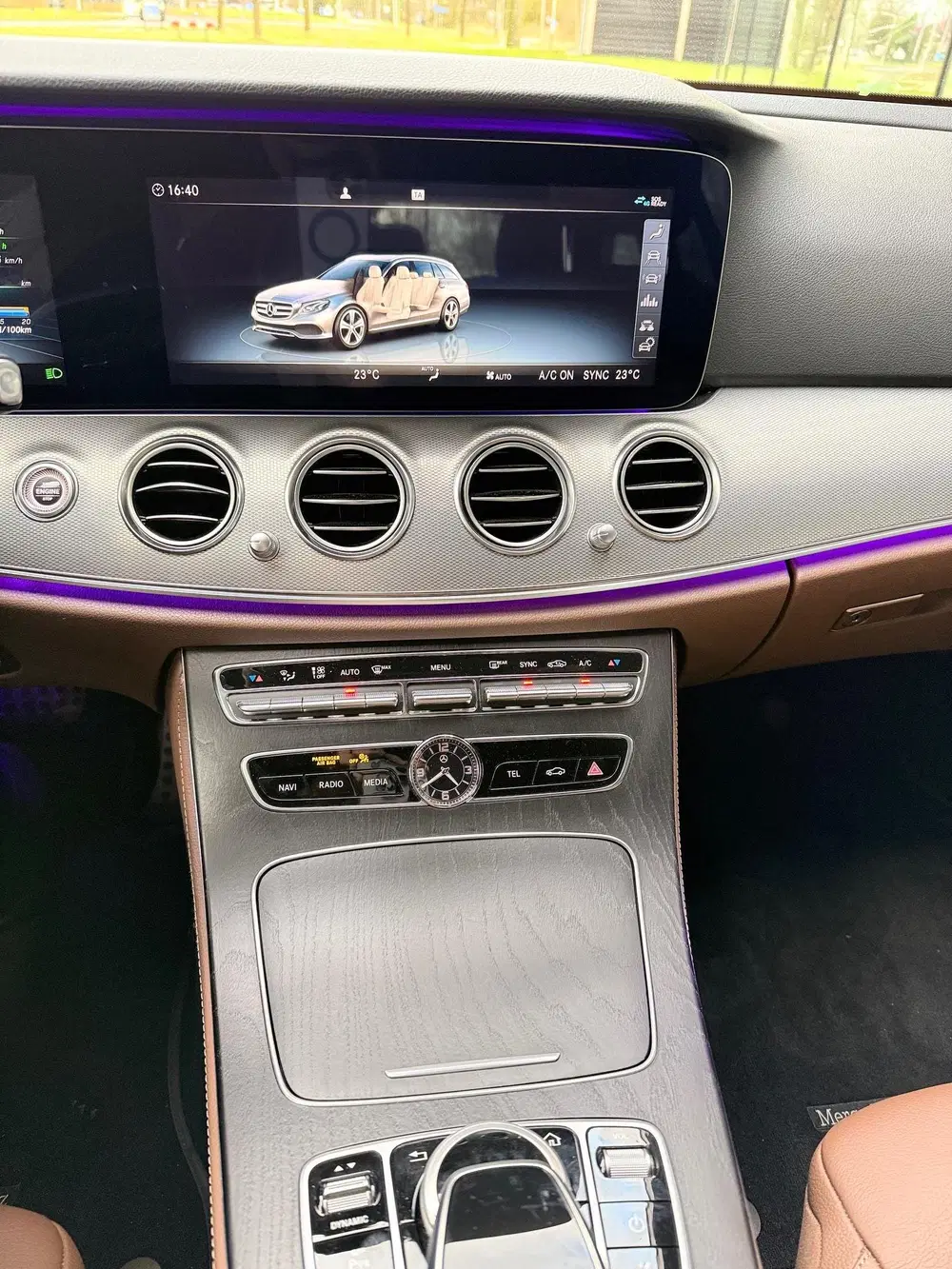 Mercedes-Benz E-Klasse 200 Business Solution Sport AM uit 2020, foto 8