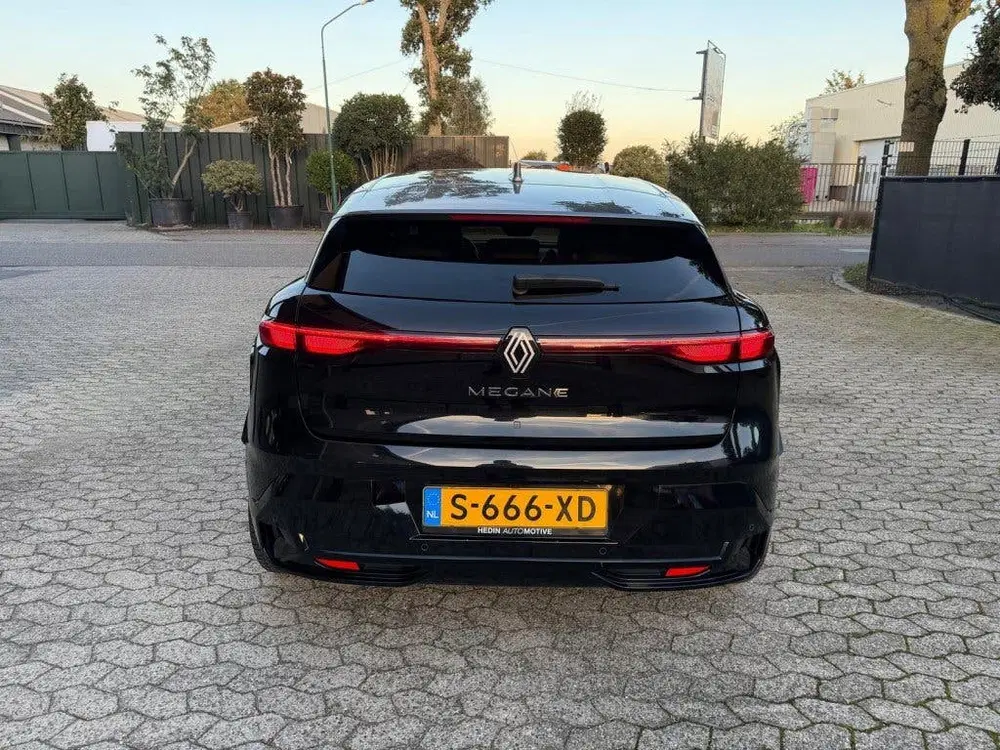 Renault Megane EV60 ICONIC 1e eig leder warmtepomp SOH 94 uit 2023, foto 10