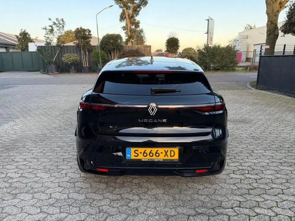 Renault Megane EV60 ICONIC 1e eig leder warmtepomp SOH 94 uit 2023, foto 9